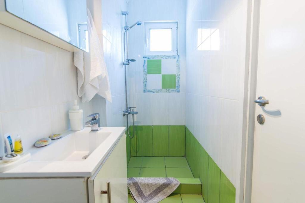 סמפטיקי Stathopoulos Apartments מראה חיצוני תמונה