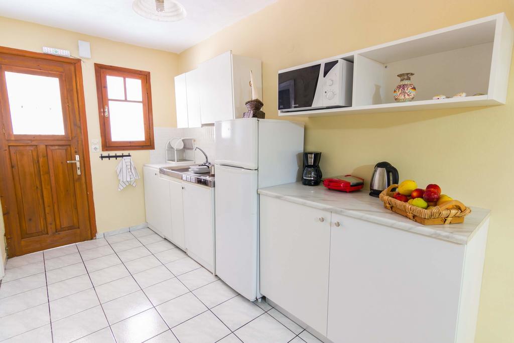 סמפטיקי Stathopoulos Apartments מראה חיצוני תמונה